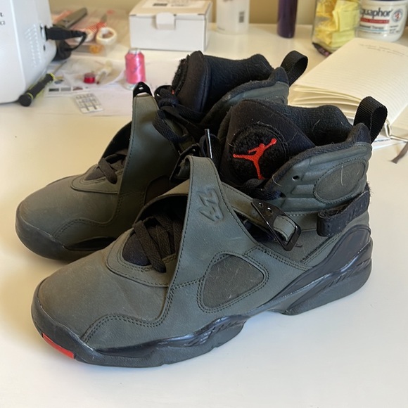 Jordan 8 Retro 8 Take Flight - Picture 2 of 4